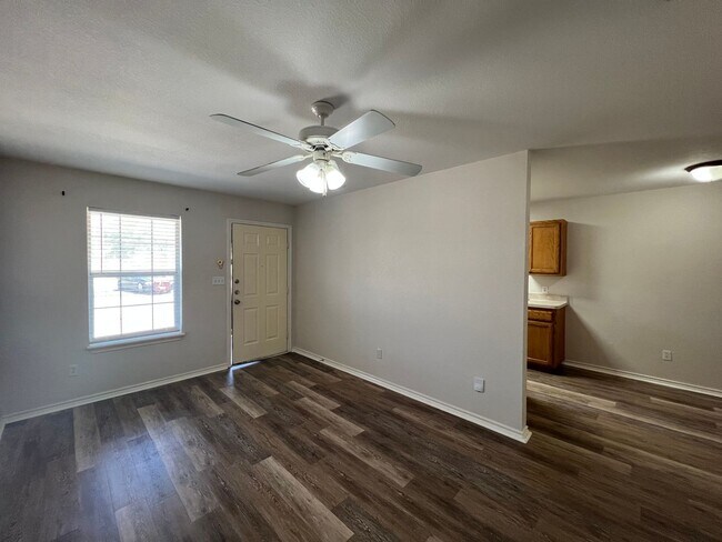 Building Photo - Calloway5217