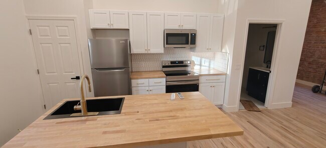 Building Photo - 4204 Williamson Pl