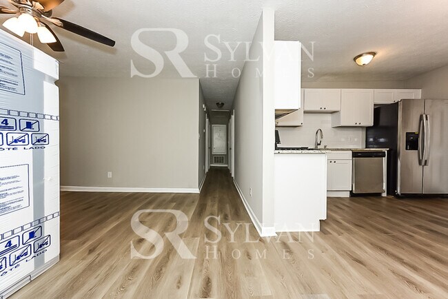 Foto del edificio - 10072 Brass Ring Rd