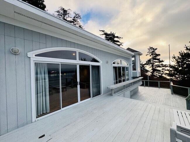 Foto del edificio - La Conner Home with Stunning View