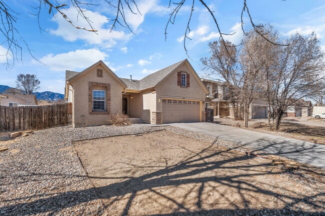 Photo - Stunning 3 Bedroom Home with Modern Upgrades