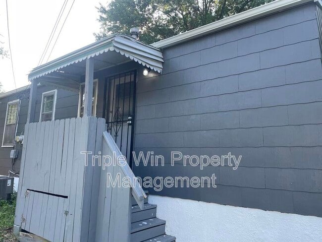 Building Photo - 1901 Eagle Dr