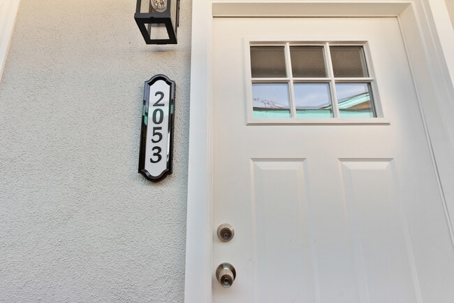 Photo - 2051 E Harding St Apartment