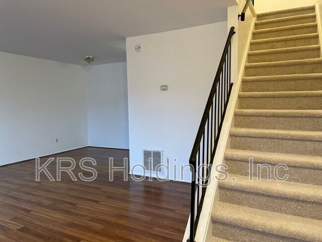 Foto del edificio - 1503 Garland Way