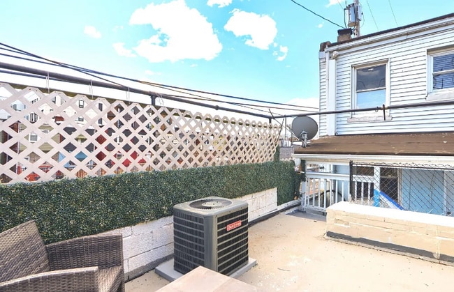 Building Photo - 321 Fagley St