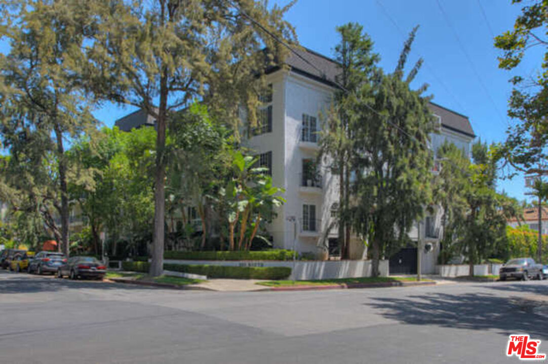 Primary Photo - 100 N Wetherly Dr