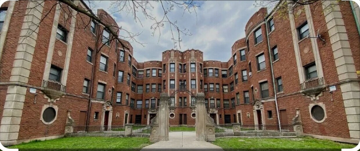 Primary Photo - 8242 S Drexel LLC