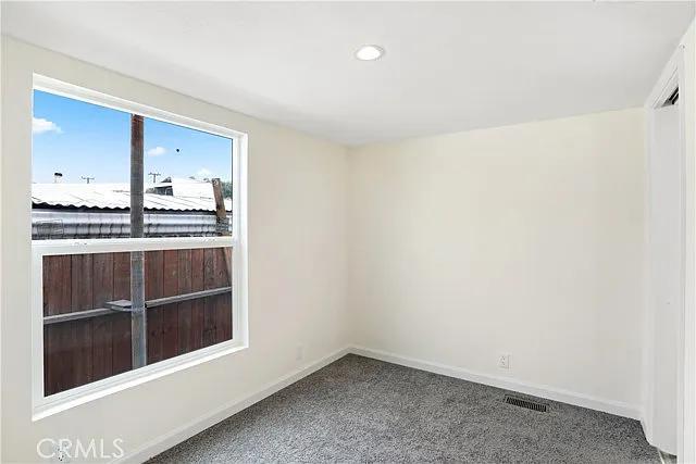 Foto del edificio - 13525 S Vermont Ave