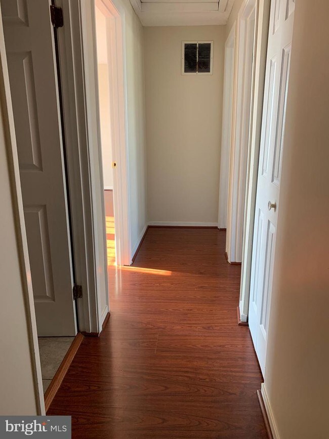 Foto del edificio - 208 Emily Ln