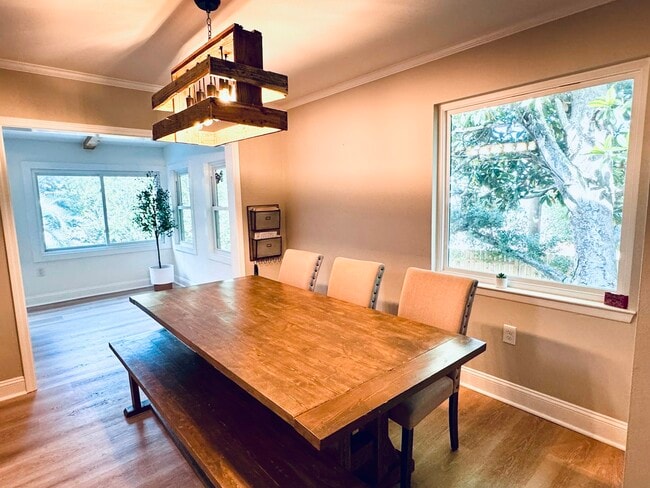 Building Photo - 621 Sea Oats Dr
