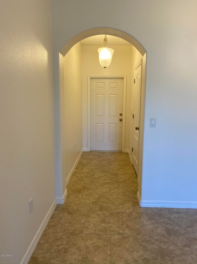 Building Photo - 202 Wentworth Grande Dr