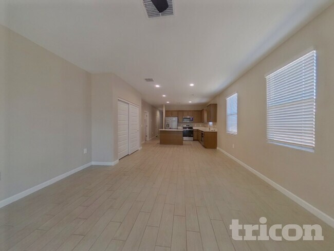 Foto del edificio - 36615 N Iberian Dr.