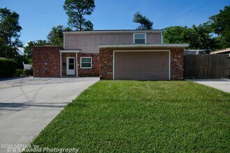 Building Photo - 2453 Wilmont Ave