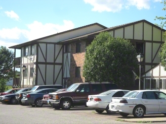 Primary Photo - Fox Run Apartments