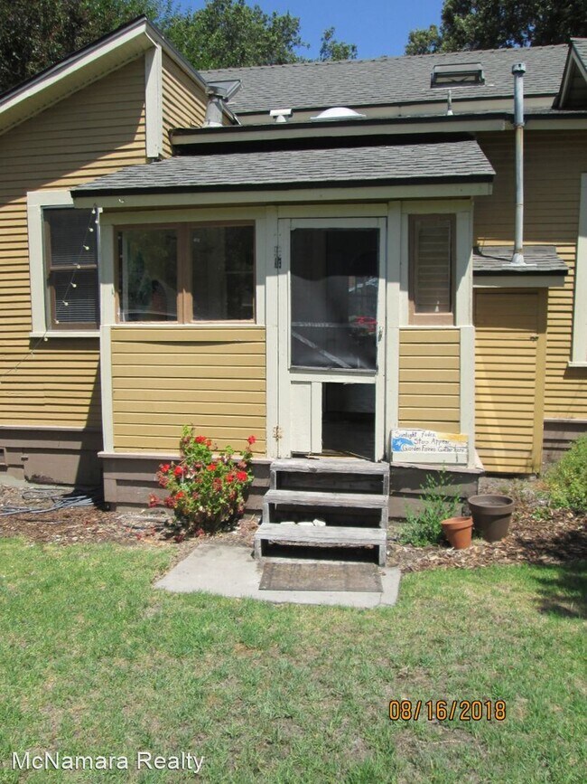 Building Photo - 2 br, 1 bath House - 1725 Santa Barbara Ave.
