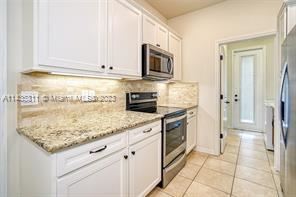 Building Photo - 3 br, 2.5 bath House - 5060 Eucalyptus Dr ...