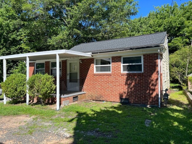 Building Photo - 3 Bedroom 1 Bath for rent