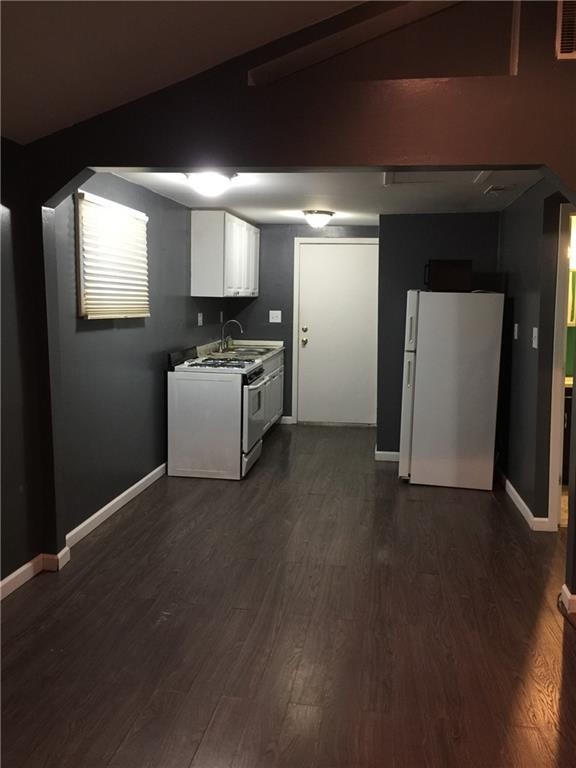 Foto del edificio - 11035 Paige Ave