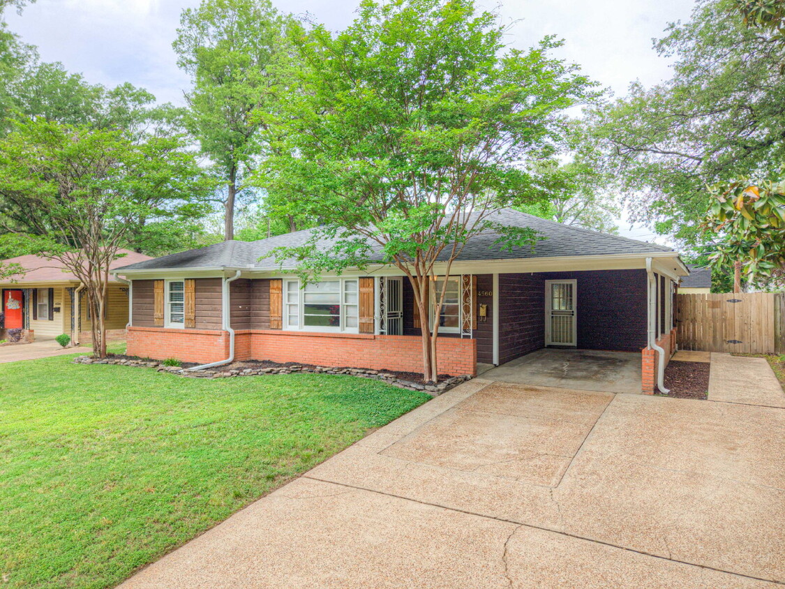 Foto principal - "Charming 4-Bedroom Sanctuary on Boyce Roa...