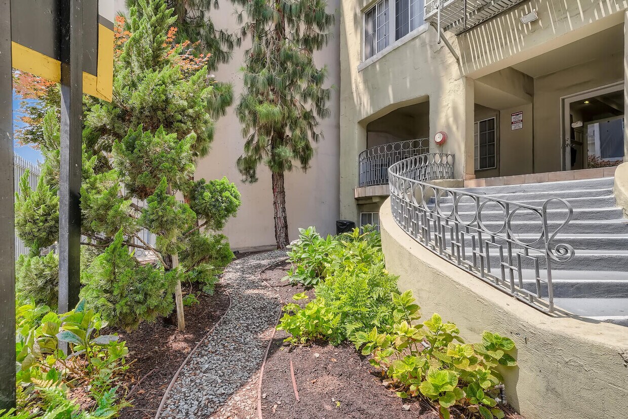 South Virgil Apartments Apartments in Los Angeles, CA Westside Rentals