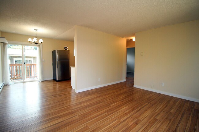 Foto del edificio - 706-706 N Watts St