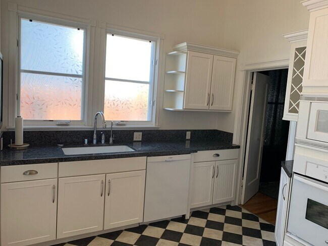 Foto del edificio - Adorable Unit Downtown - Duplex