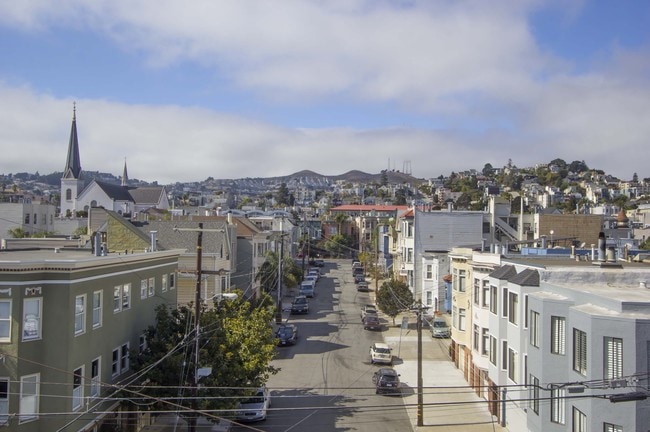 Building Photo - 1150-1152 Valencia St