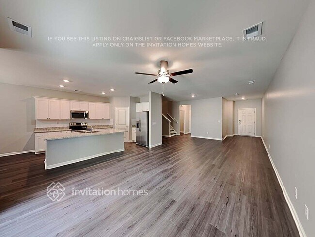 Building Photo - 121 Webster Cir