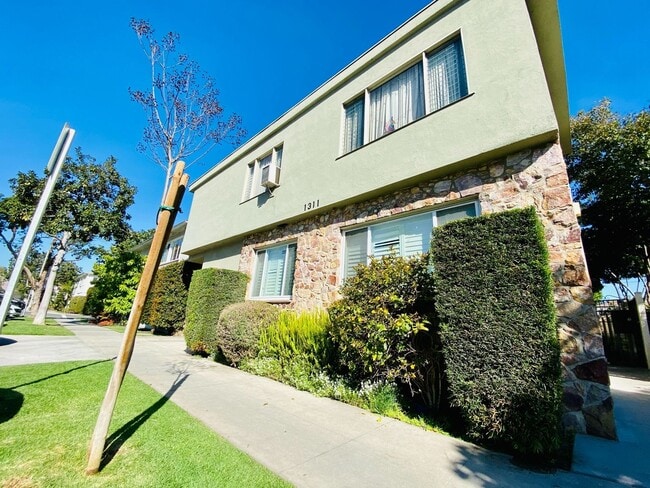 Foto del edificio - Great one bedroom one bath condo