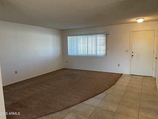 Building Photo - 10729 W El Capitan Cir
