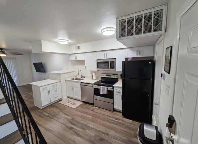 Foto del edificio - 4015 W 7th St