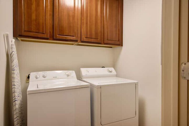 Building Photo - 500 Jefferson St