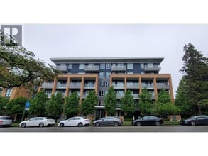 Building Photo - 6933 Cambie St.