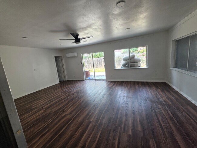 Foto del edificio - 13830 Burgoyne Rd