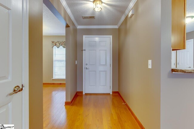 Building Photo - 101 White Willow Ct