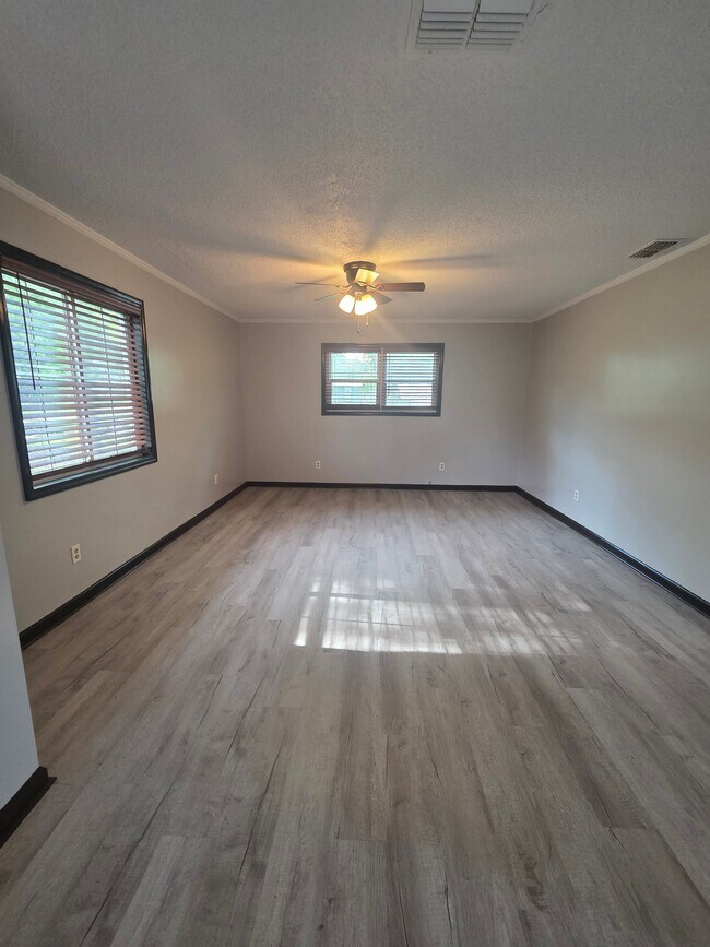 Foto del edificio - 3109 Cabin St
