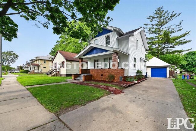 Foto del edificio - 4140 Caroline Ave