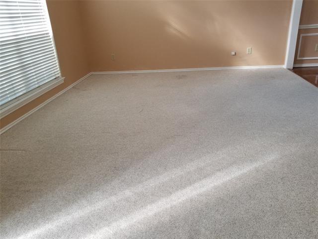 Building Photo - 8002 Killarney Ln