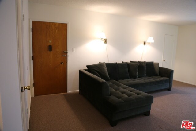 Foto del edificio - 1331 N Gardner St