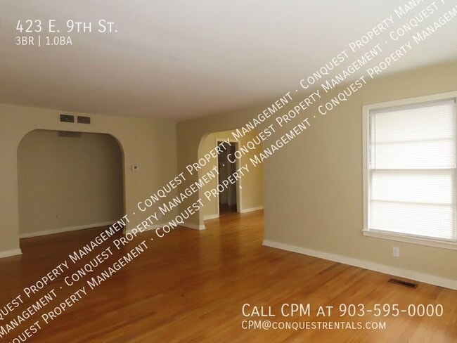 Foto del edificio - 423 E 9th St