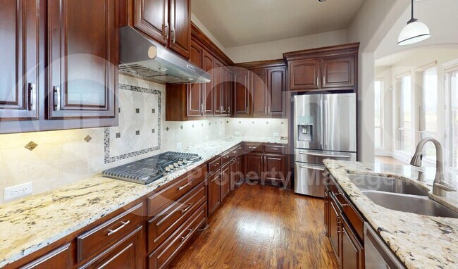 Building Photo - 5975 Lightfoot Ln