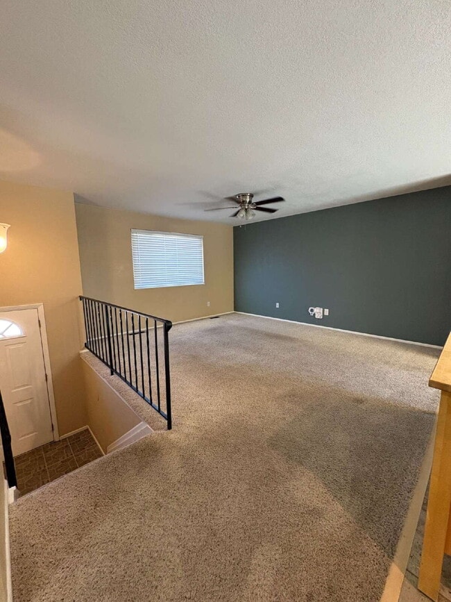 Photo - 5 bedroom - Hiawatha Apartment