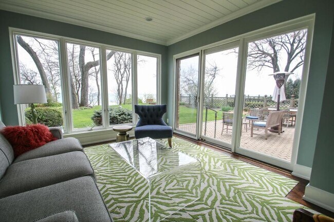 Foto del edificio - 4108 N Lake Dr