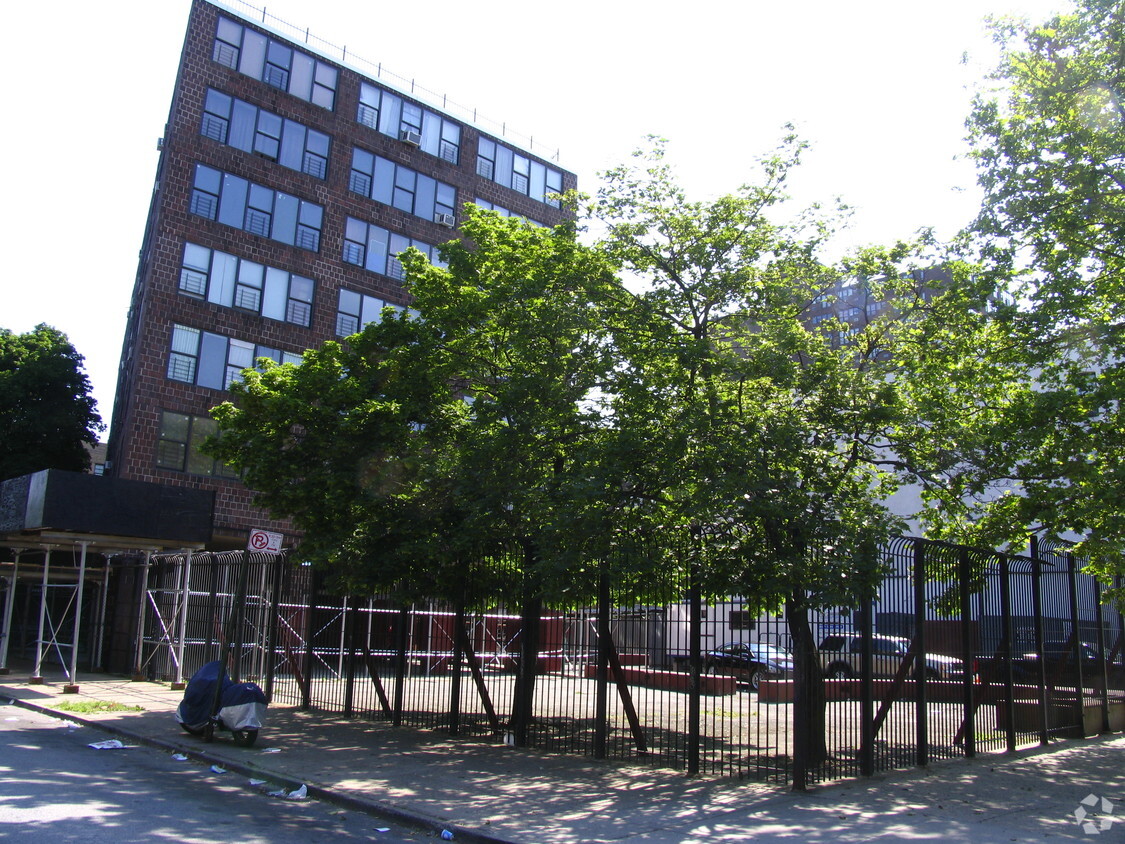 Building Photo - Grote Street Apartments