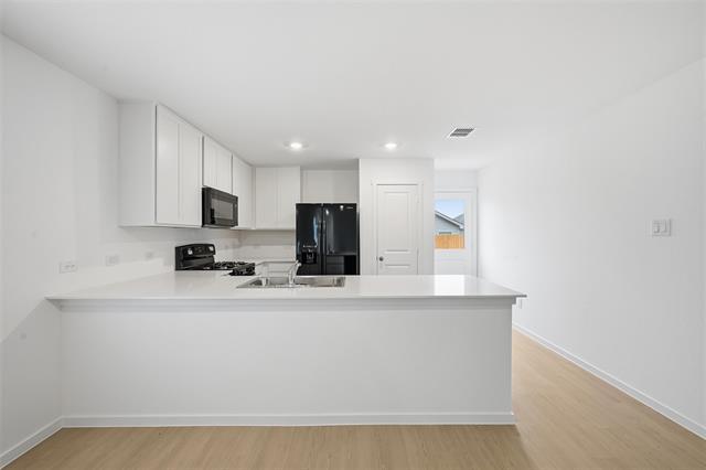 Foto del edificio - 1034 Raintree Rd