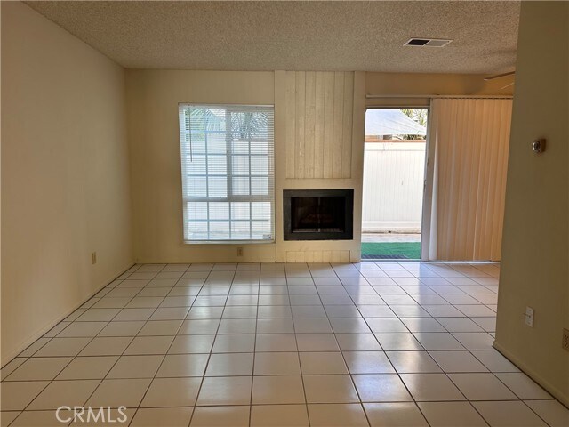 Building Photo - 4842 King Cir