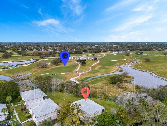 Foto del edificio - 387 Bobby Jones Rd