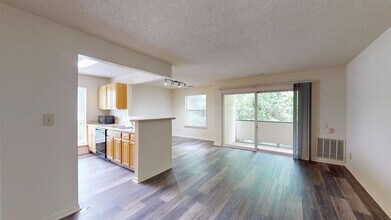 Interior Photo - Ridgewood