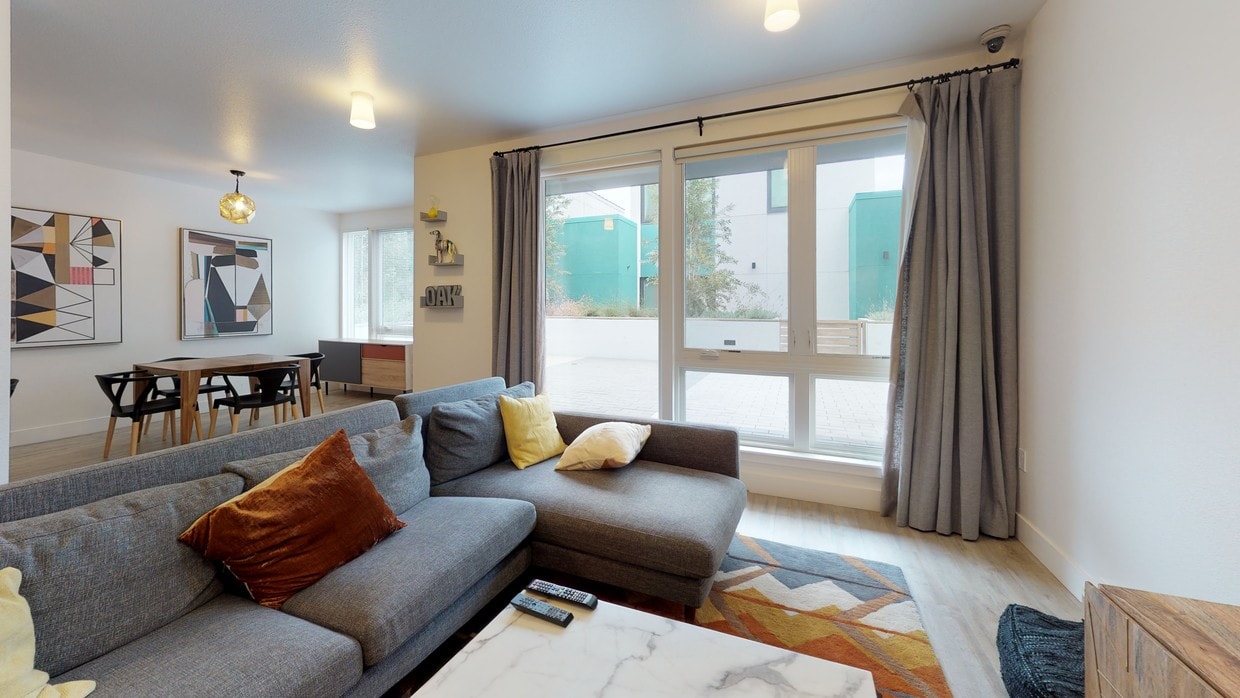 Photo - Hollis Oak Apartments