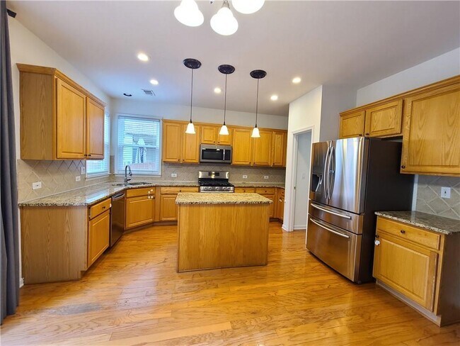 Building Photo - 3842 Coventry Park Ln